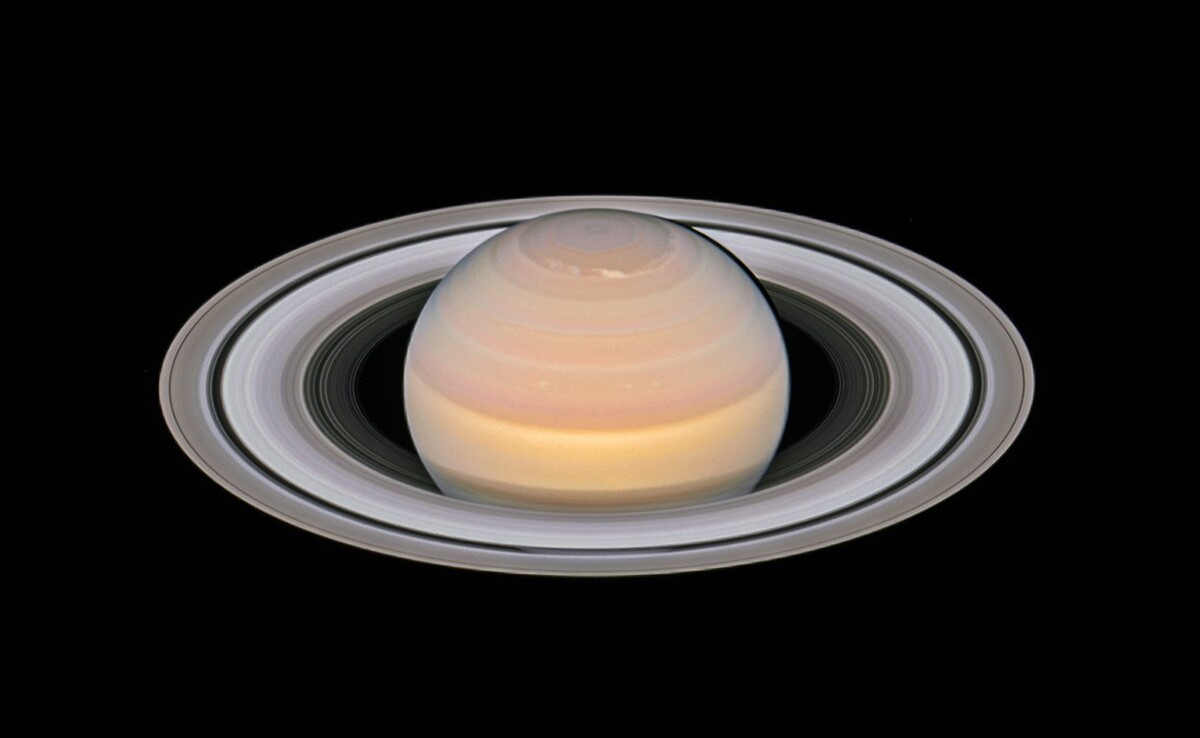 Сатурн Через Телескоп Фото