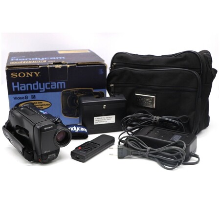 Sony CCD-TR490E box: характеристики и цены
