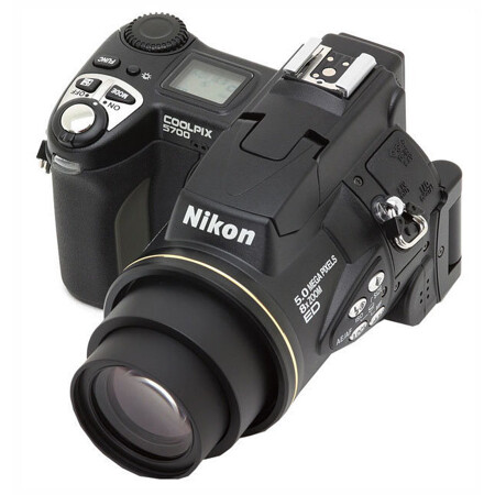 Nikon Coolpix 5700: характеристики и цены