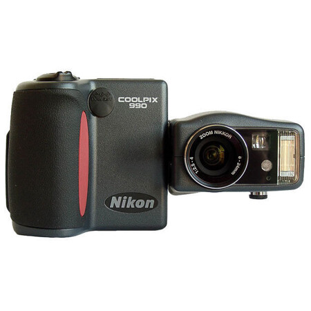 Nikon Coolpix 990: характеристики и цены