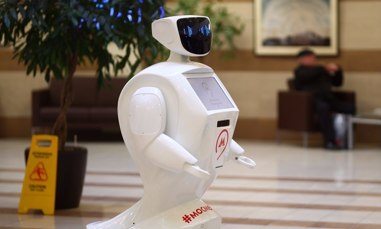 Метроша. Скоростной робот. Роботы спасают мир. Летающий аппарат в виде сигары. Revolute Robotics.